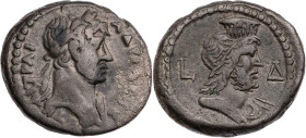 ÄGYPTEN ALEXANDRIA
Hadrianus, 117-138 n. Chr. BI-Tetradrachme 119/120 n. Chr. (= Jahr 4) Vs.: Büste mit drapierter linker Schulter und Lorbeerkranz n...