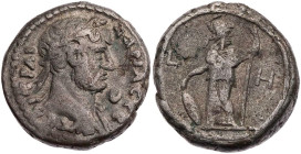 ÄGYPTEN ALEXANDRIA
Hadrianus, 117-138 n. Chr. BI-Tetradrachme 123/124 n. Chr. (= Jahr 8) Vs.: Kopf mit drapierter linker Schulter und Lorbeerkranz n....