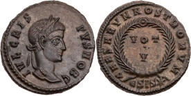 RÖMISCHE KAISERZEIT
Crispus Caesar, 317-326 n. Chr. AE-Follis 320-321 n. Chr. Siscia, 5. Offizin Vs.: IVL CRIS-PVS NOB C, Kopf mit Lorbeerkranz n. r....