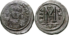 BYZANZ. 
IUSTINIANUS I. 527-565. AE-Follis 34mm ("21"= 547/548) 18,17g, Konstantinopel, 3. Off. Helmbüste v.v. D N IVSTINI-ANVS PP AVI / Wert M zw. A...