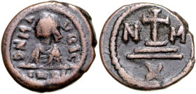 BYZANZ. 
MAURICIUS TIBERIUS 582-602. AE-Deka 18mm (582/602) 3,60g, Karthago. Büste mit Panzer, Paludamentum und Diadem n.l. D N MAVRIC, i.A. INDS /N ...