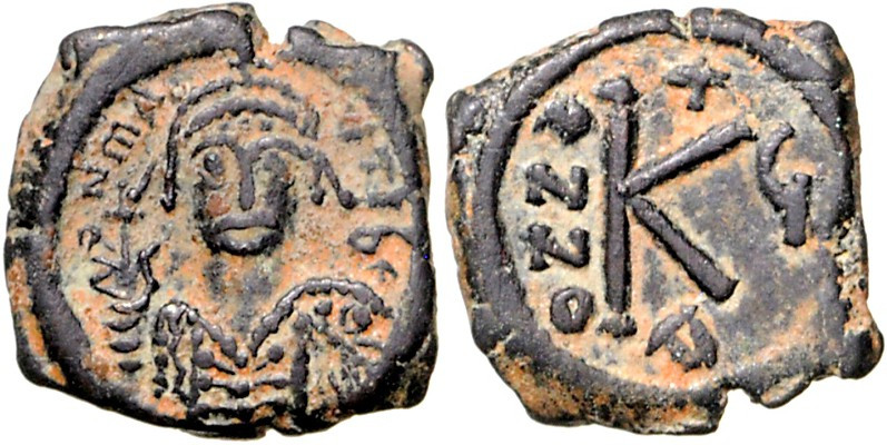 BYZANZ. 
MAURICIUS TIBERIUS 582-602. AE-Halbfollis 19,5mm ("5"= 586/587) 5,89g,...