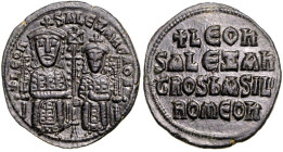 BYZANZ. 
LEON VI. 886-912. AE-Follis 26mm 6,57g. Büste in Chlamys mit Kreuzkrone v.v. + LEOn S ALEXAnGROS Leo und Alexander auf Doppelthron v.v. // +...