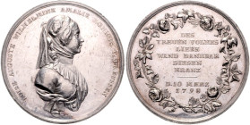 SAMMLUNG Königin Luise von Preussen. 
Luise v. Mecklenburg-Strelitz, Königin von Preußen 1797-1810. Medaille 1798 (v. Loos) auf ihren 22. Geburtstag,...