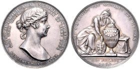 SAMMLUNG Königin Luise von Preussen. 
Luise v. Mecklenburg-Strelitz, Königin von Preußen 1797-1810. Medaille 1810 (v. Loos) auf ihren Tod, am 19. Jul...