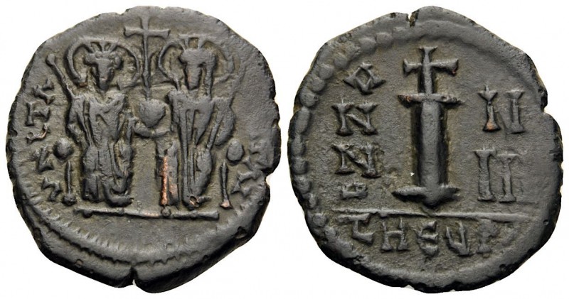 Justin II, with Sophia, 565-578. (Bronze, 19 mm, 2.73 g, 6 h), Dekanummion, Theo...