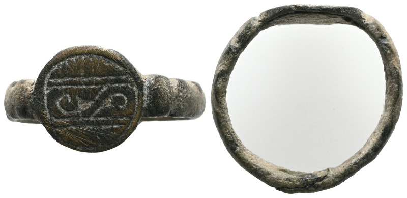 ANCIENT ROMAN BRONZE RING.(3rd–4th centuries).Ae.

 Weight:2,4 gr Diameter:20,...