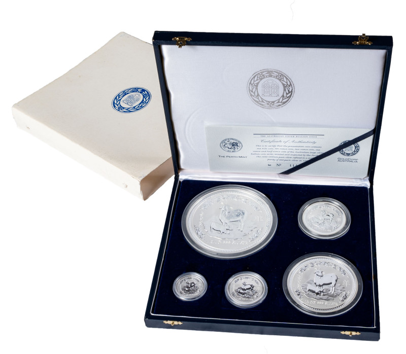 AUSTRALIA - Set di 5 monete, 2003
Argento - 1426,12 gr.
Set in argento 999, re...