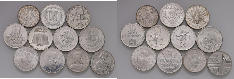 World Coins - Insieme di 11 monete mondiali. Dominicana 1 Peso1974, Grecia 30 Dr...