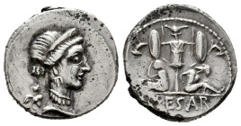 Julius Caesar. Denarius. 46-45 BC. Galia. (Ffc-11). (Craw-468/1). (Cal-645). Anv.: Diademed head of Venus right, Cupid on shoulder. Rev.: Gallia and a...