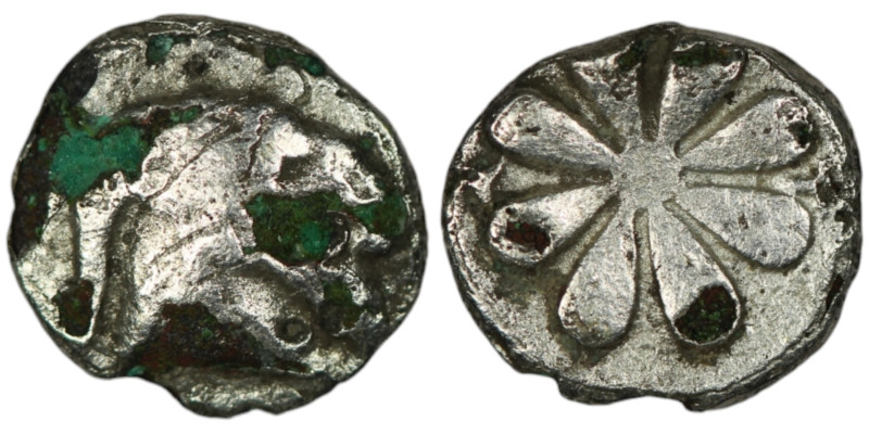 AEOLIS. Kyme. (4th century BC). 
AR Hemiobol (10mm, 0,33g)