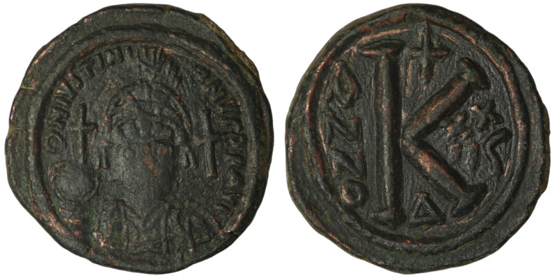 Justinian I (AD 527-565). Constantinople
AE Half Follis (25mm, 9,55g)