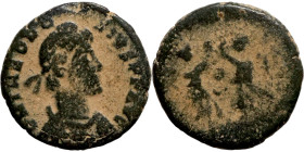 Constantius II, 337-361. Follis. Obverse: CONSTANTIVS PF AVG Diademed, draped and cuirassed bust. Reverse: VICTORIAE DD AVGG Q NN, Two Victories stand...