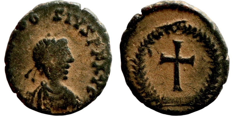 Theodosius II (408-450) Nummus, Obverse: DN THEODOSVS PP AVG. Diademee bust. Rev...