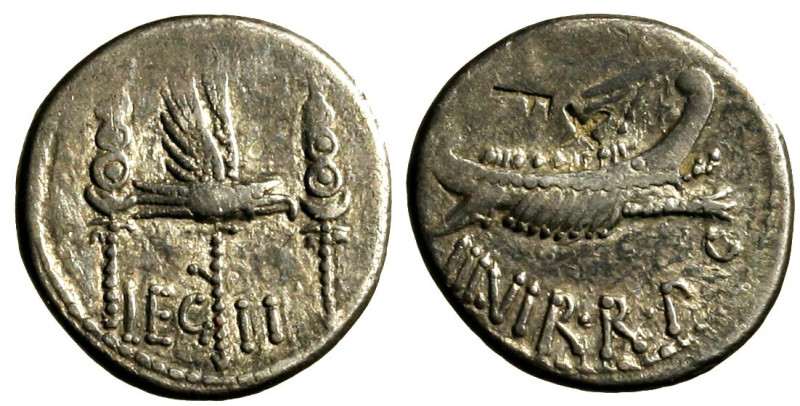 MARC'ANTONIO (32-31 a.C.) Denario legionario per Patras (?) (g. 3,74) . Aquila l...