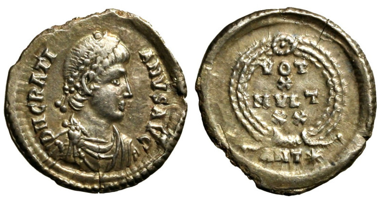 GRAZIANO (367-383) Siliqua per Antiochia (g. 1,97) D N GRATIANVS P F AVG. Busto ...