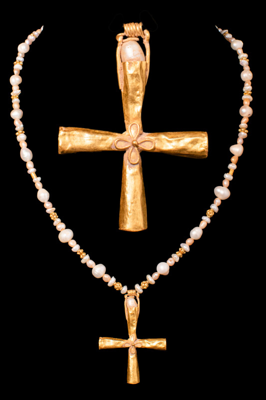 STUNNING BYZANTINE PEARL NECKLACE WITH CROSS PENDANT

 Ca. AD 500 - 700 A stun...