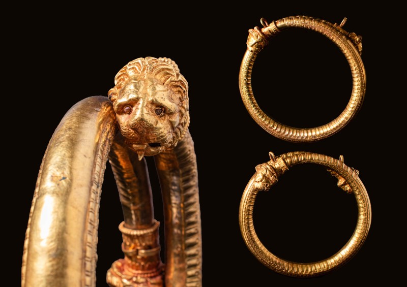 PAIR OF HELLENISTIC GOLD BRACELETS

Ca. 400 - 300 BC A pair of Hellenistic bra...