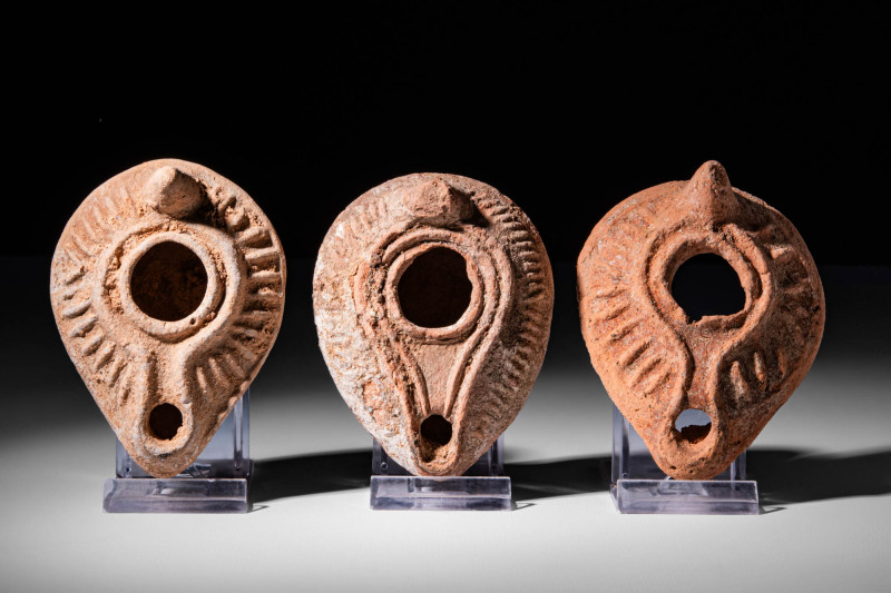 COLLECTION OF LEVANTINE TERRACOTTA OIL LAMPS

 Ca. AD 300 - 600 An attractive ...