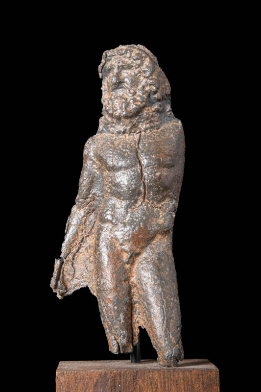 ROMAN BRONZE STATUETTE OF JUPITER

 Ca. AD 100 - 300 A Roman Jupiter statuette...