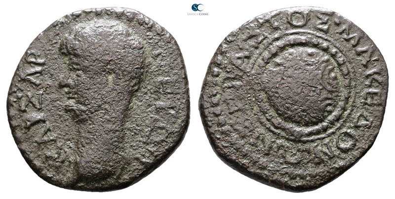 Macedon. Koinon of Macedon. Nero AD 54-68. 
Bronze Æ

25 mm, 7,99 g



Ne...