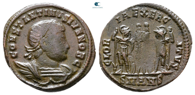 Constantine II, as Caesar AD 317-337. Antioch
Follis Æ

18 mm, 1,85 g



...