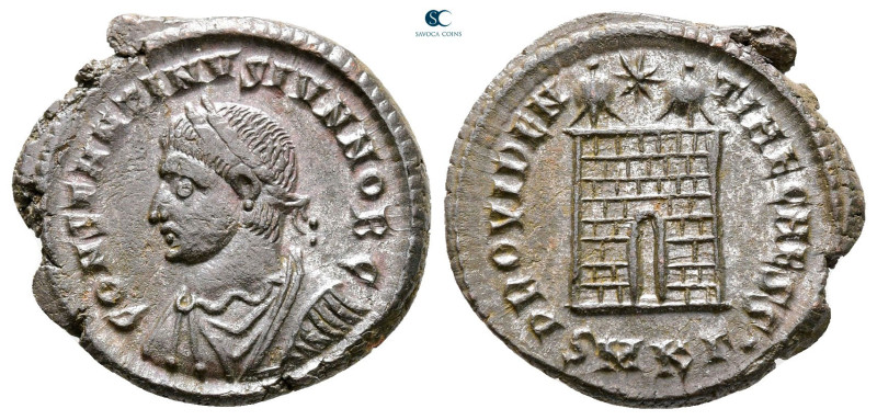 Constantine II, as Caesar AD 317-337. Cyzicus
Follis Æ silvered

19 mm, 3,33 ...