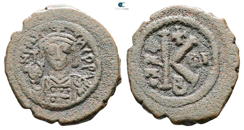 Maurice Tiberius AD 582-602. Constantinople
Half Follis or 20 Nummi Æ

25 mm,...