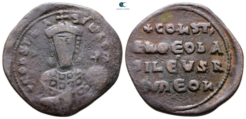 Constantine VII, Porphyrogenitus AD 913-959. Constantinople
Follis Æ

30 mm, ...