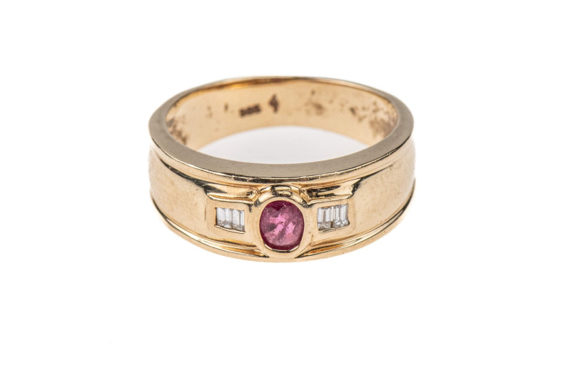 Rubin Diamanten Ring, 585 Gold, 4 Baquette Diamanten zus. ca. 0,08ct, 1 Rubin in...