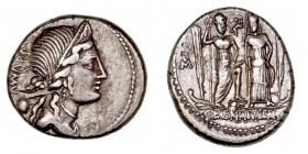 República Romana
Egnatia
Denario. AR. Roma. (75 a.C.). A/Busto diademado de la Libertad a der., detrás (MAXSVMV). R/Roma y Venus de frente, debajo C...