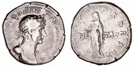 Imperio Romano
Adriano
Denario. AR. (117-138). R/P.M. TR. P. COS. DES. II. En el campo a los lados de la Piedad ley. PIE-TAS. 3.22g. RIC.45. MBC-.