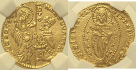 VENEZIA - Marco Corner (1365-1368) Ducato. D/ San Marco porge il vessillo al Doge genuflesso R/ Il Redentore benedicente. Paolucci 1 AU Oro Gold In Sl...