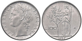 REPUBBLICA ITALIANA - Repubblica Italiana (monetazione in lire) (1946-2001) - 100 Lire 1957 Mont. 7  AC