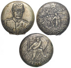 VARIE - Oggetti di antiquariato  Tre copri cassa in MB a tematica militare