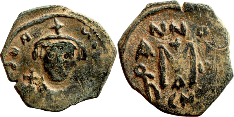 Constans II (641-668) Follis. Obverse: Imperial figure holding globus Reverse: m...