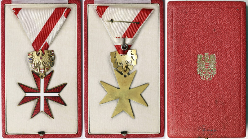 Austria, Golden Decoration of Honour for Services to the Republic of Austria, n....