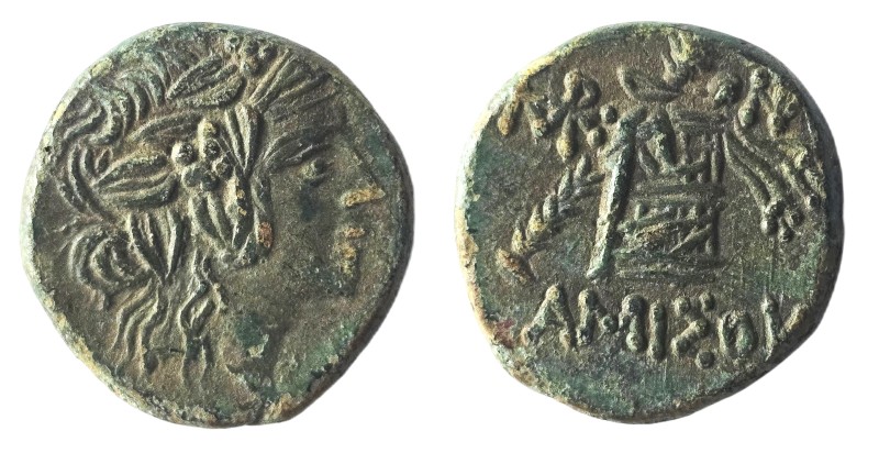 Pontos, Amisos. Time of Mithradates VI Eupator (ca 85-65 BC) AE
Obv: Head of Di...