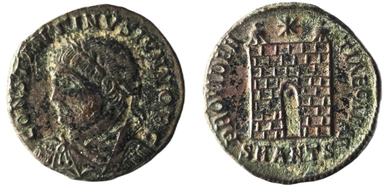 Constantinus II. (333-334 AD). Follis. Antioch. Obv: CONSTANTINVS IVN NOB C. lau...