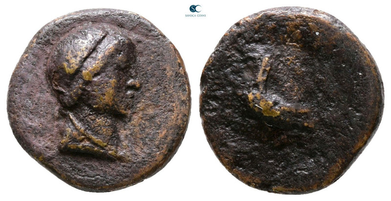 Kings of Thrace. Odrysian, Kotys VI 57-48 BC. 
Bronze Æ

15 mm, 2,42 g


...