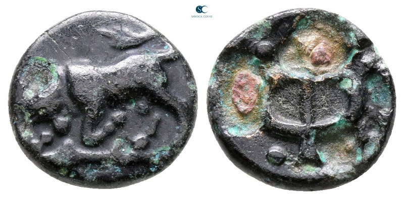 Phliasia. Phlious circa 400-270 BC. 
Bronze Æ

13 mm, 1,66 g



Very Fine...