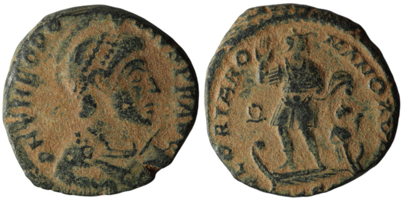 Theodosius I (AD 379-395). Constantinople
AE Follis (22mm, 5,42g)