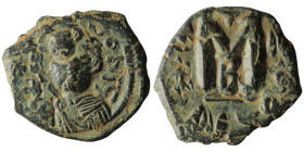 Constans II (AD 641-668).
AE Follis (25mm, 5,48g)