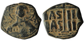 Anonymous attributed to Romanus III (AD 1028-1034). Constantinople.
AE Follis (25mm, 7,26g)