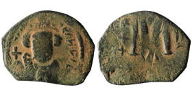 Constans II (AD 641-668)
AE Follis (27mm, 4,11g)

Artificial sandpatina
