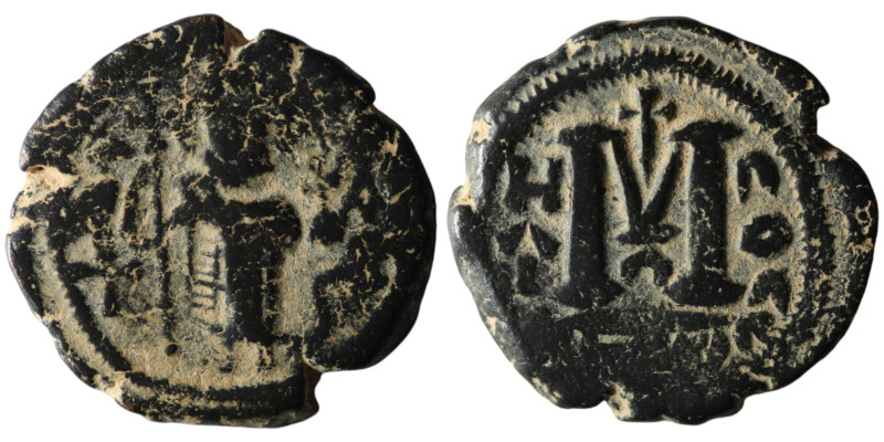 Constans II (AD 641-668)
AE Follis (20mm, 4,69g)