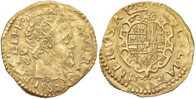 NAPOLI Filippo II d'Asburgo (1554-1598) Scudo 1582 - Magliocca 9/1 AU (g 3,37) RR