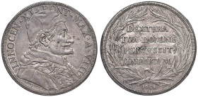 Innocenzo XI (1676-1689) Piastra 1684 An. VIII - Munt. 25 AG (g 32,00)
