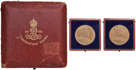 REGNO UNITO Edoardo VII e Regina Alexandra Medaglia Incoronazione del 1902 - Medaglia senza firma AE (g 81,45 - Ø 55,50 mm) In astuccio originale.