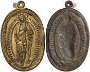 SPAGNA Placchetta ovale da fusione con appiccagnolo del XVII secolo di area spagnola. L'Immacolata, Maria nimbata di stelle con le mani giunte - senza...